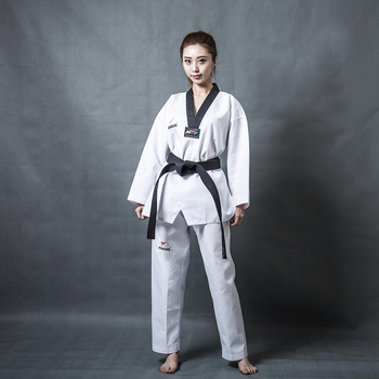 Taekwondo treniņtērpi – garās piedurknes, bērniem un pieaugušajiem, kokvilnas maisījuma audums (55% poliesters), svītraini vai vienkrāsains raksts