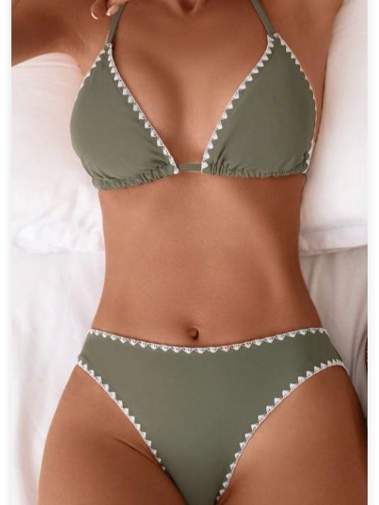 Ženski bikini set s halter vratom, trokutasti gornji dio, otvoren leđa, gradijentni uzorak, punjene kupaće, najlon/spandeks