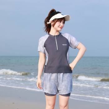 Costum de baie două piese pentru femei, acoperire conservatoare a abdomenului și bureți la bust, material Milk Silk (92% Spandex), 280 g, căptușeală poliester