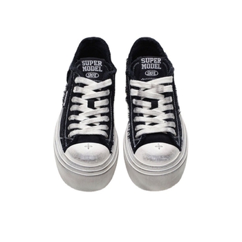 Magasító vászon sportcipő 3-7 cm-es magassággal, vastag gumitalpú, elöl fűzőzárású