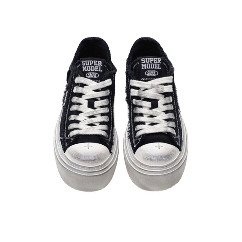 Magasító vászon sportcipő 3-7 cm-es magassággal, vastag gumitalpú, elöl fűzőzárású