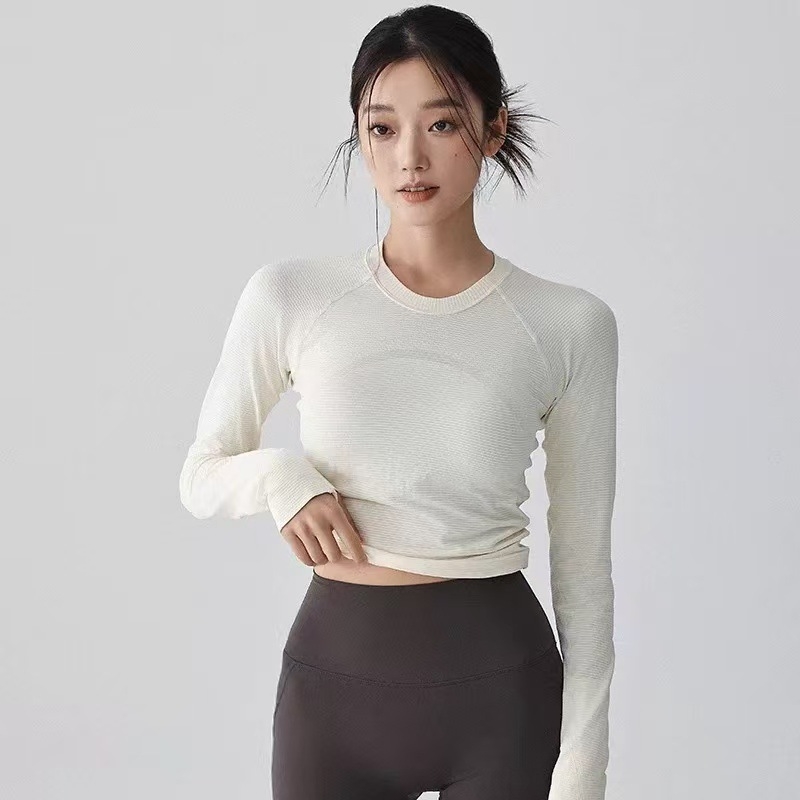 Sievietes jogas tops ar garām piedurknēm, neilona audums, sastāvs 92% neilons + 8% spandekss, tievs griezums