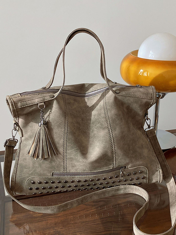 PU Tote kott horisontaalne ruudukujuline kuju, tõmbluku avamine, sisemine zip-tasku, keskmine kõvadus