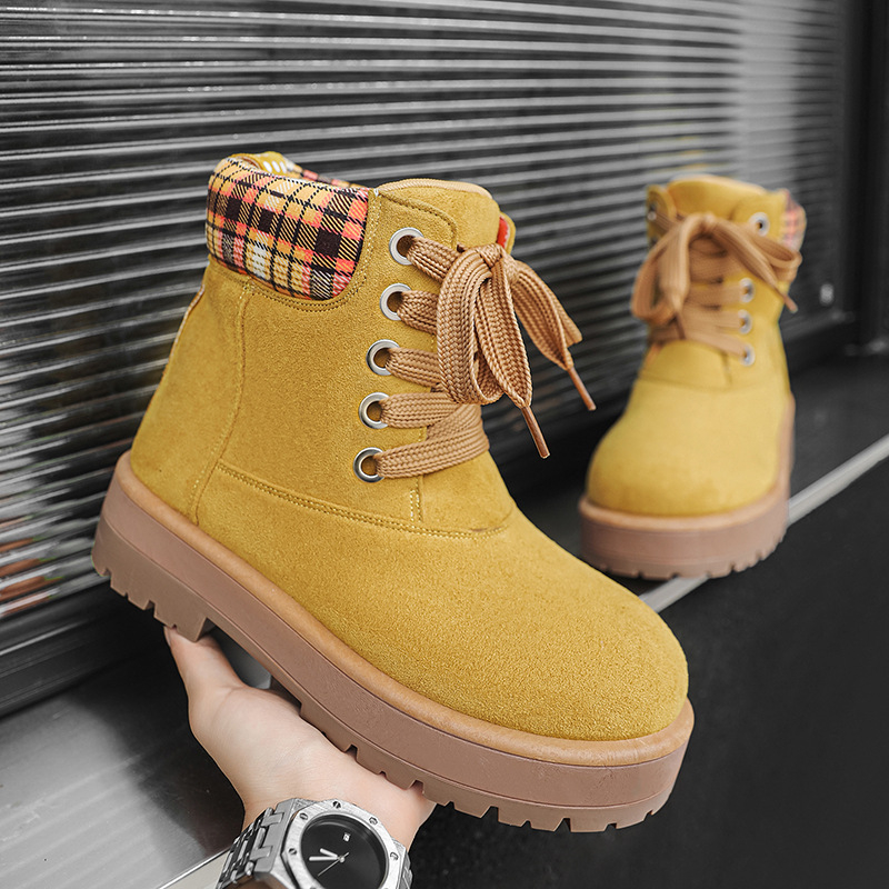 Martin csizmák, magas szárú, platformos magasítással, PU felsőrész nubuk bevonattal, injektált talp, 3–5 cm sarok