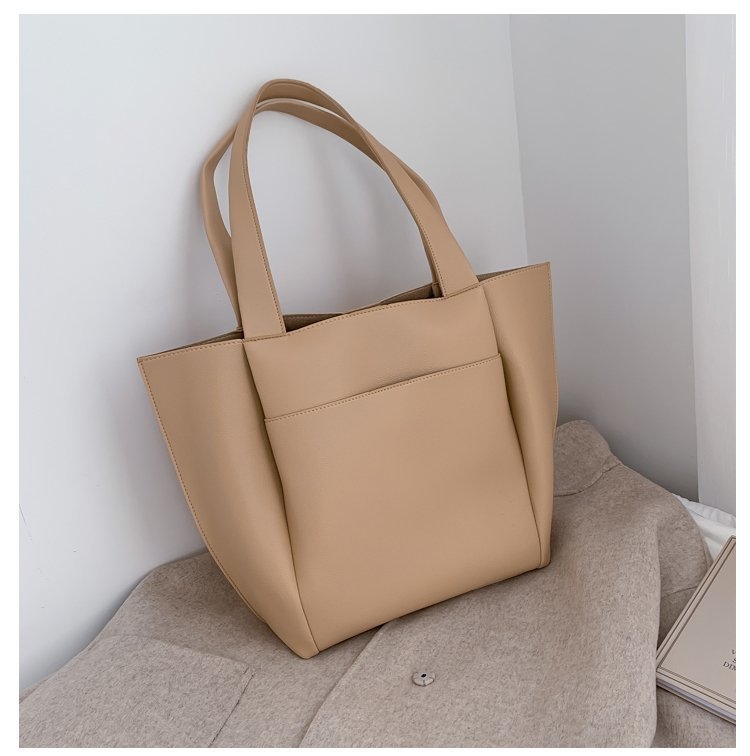 Taška Tote, PU materiál, street trend, zips, tvar vedra