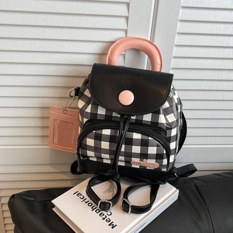 Мини раница с PU материал, градски стил, магнитно закопчаване, полиестерна облицовка, вътрешен джоб за мобилен телефон