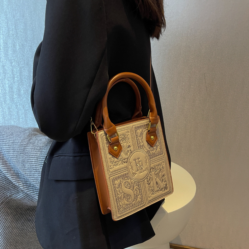PU kožna vertikalna crossbody torba, ulični stil, zatvarač, unutarnji džepovi: džep sa zatvaračem, džep za telefon, džep za osobnu iskaznicu