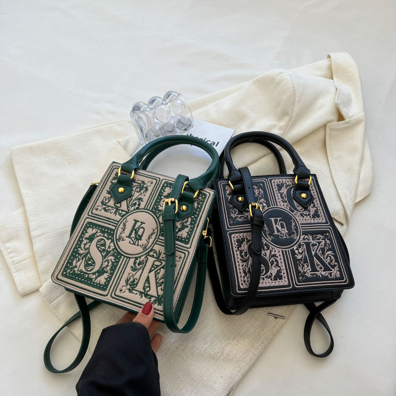PU kožna vertikalna crossbody torba, ulični stil, zatvarač, unutarnji džepovi: džep sa zatvaračem, džep za telefon, džep za osobnu iskaznicu