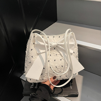 Ženska PU bucket torba sa zatvaračem i džepom za telefon, gradski minimalistički stil, ljeto 2025