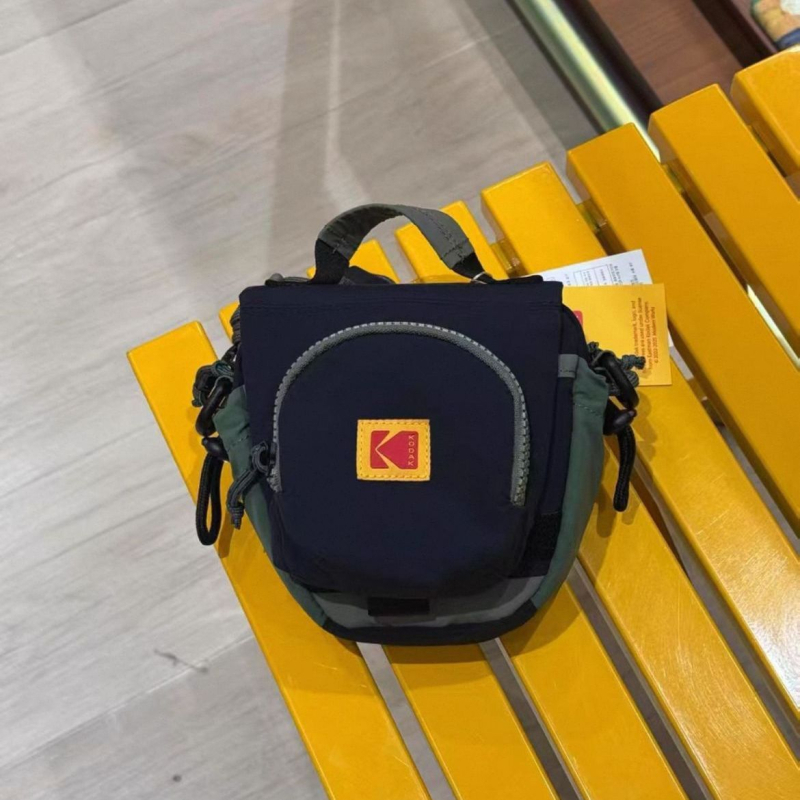 Nylon plecu soma ar korejiešu dizainu, ūdensizturīga, tilpums zem 20 L, rudens 2025