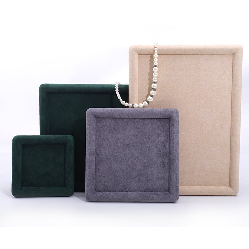 Fából készült ékszer kiállító tál, egyrétegű, egységes megjelenés, összekapcsolt kivitelezés