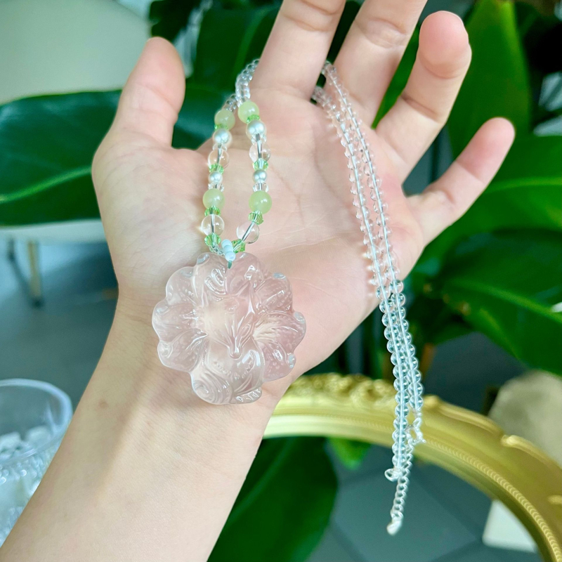Žensko kolije s privjeskom od kristala – Lisica s devet repova, bijeli kristal, gravirano, kineski stil, kuglični lanac