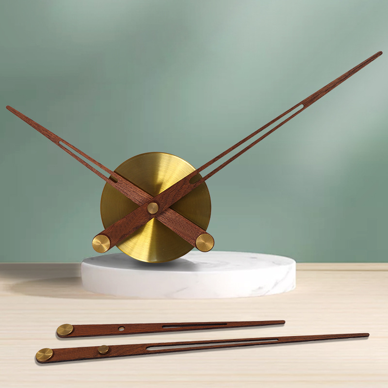 emoyo Стенен часовник – Батерийно захранване, Движение с подскачаща секунда, Метален циферблат, Корпус от масивно дърво, Модел E-JX-007