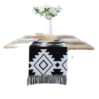Stolnjak s resicama, nordijski moderni europski stil