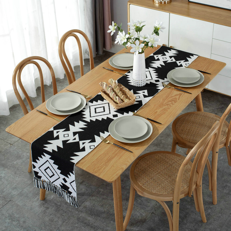 Stolnjak s resicama, nordijski moderni europski stil