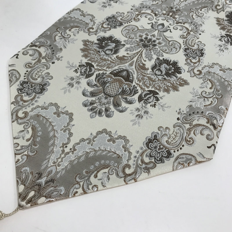 Asztalterítő európai ezüst jacquard virágos mintával, 85% poliészter / 15% polipropilén, testreszabható, Ronghe