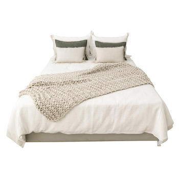 Voodipesu komplekt - kaasaegne minimalistlik polüester koos vööri, teki ja voodi serva ribaga - hotellistiil, muster: teine, kvaliteetne toode