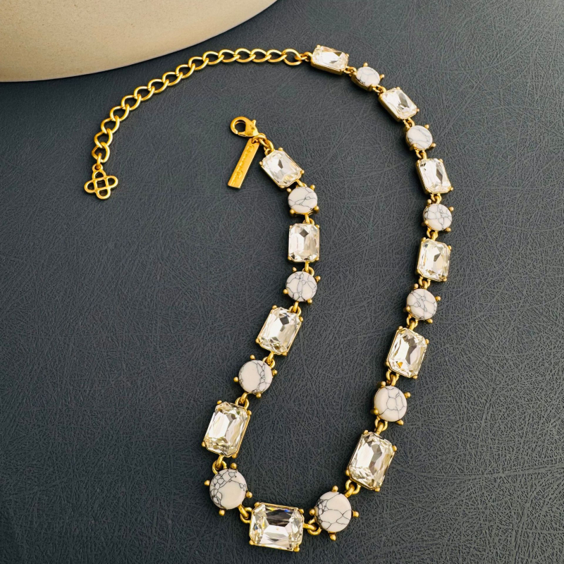 Ogrlica – Sintetički kristal, Geometrijski oblik, Vintage stil, Proljeće 2025, 60 g