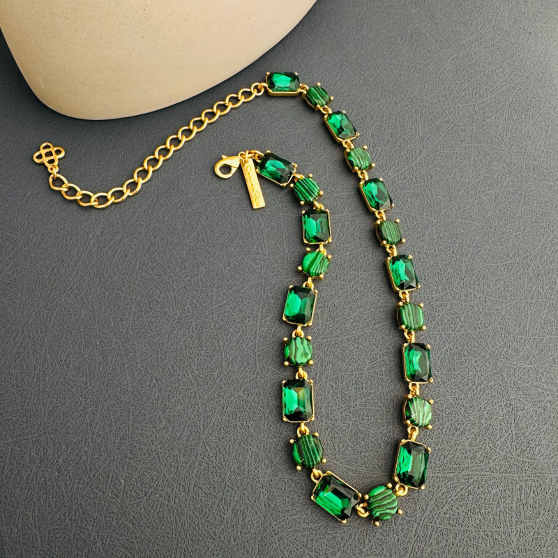 Ogrlica – Sintetički kristal, Geometrijski oblik, Vintage stil, Proljeće 2025, 60 g