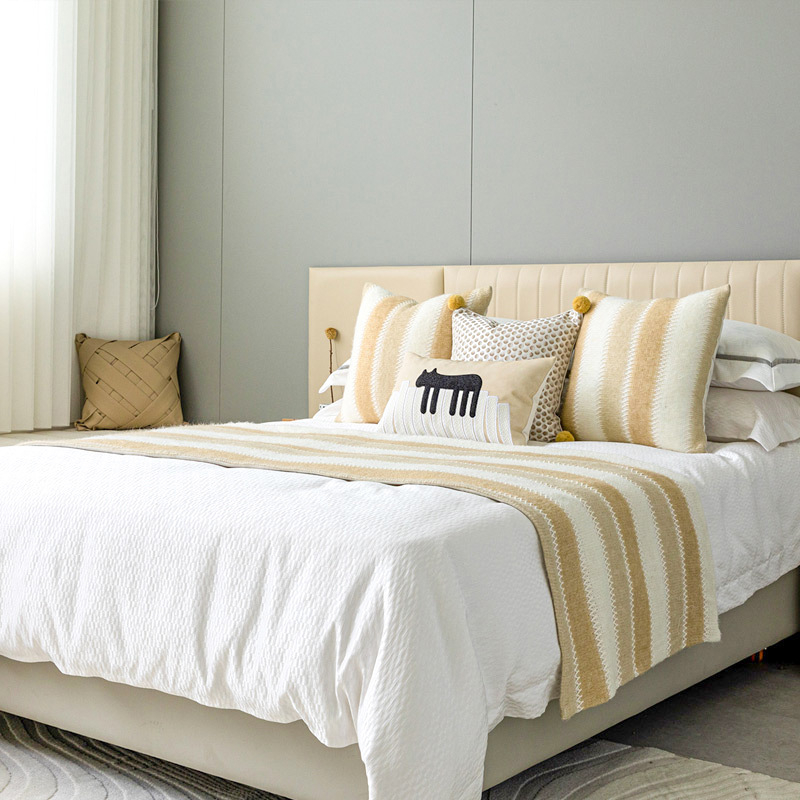 Põhjamaaline hotellistiili voodipesukomplekt triibulise mustriga, kohandamis- ja logotüübi trükimise võimalus, premium