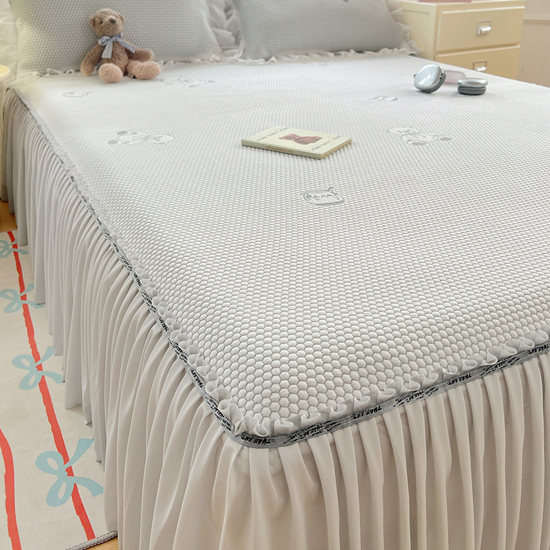 Комплект ледено-коприна матове за легло – миещи се, сгъваеми, жакардова тъкан, вискозно влакно, три части