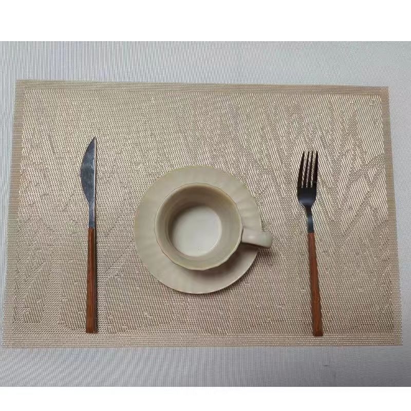 Asztalterítő - PVC, téglalap alakú, égési sérülések elleni védelem és hőszigetelés, növényi virágos mintázat, modern minimalist stílus.