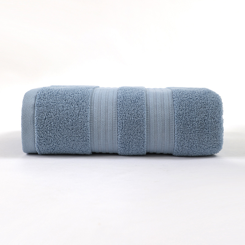 Kupaonski ručnik od 100% pamuka, 32s vlakna, 300–400 g, Prilagodljiva obrada