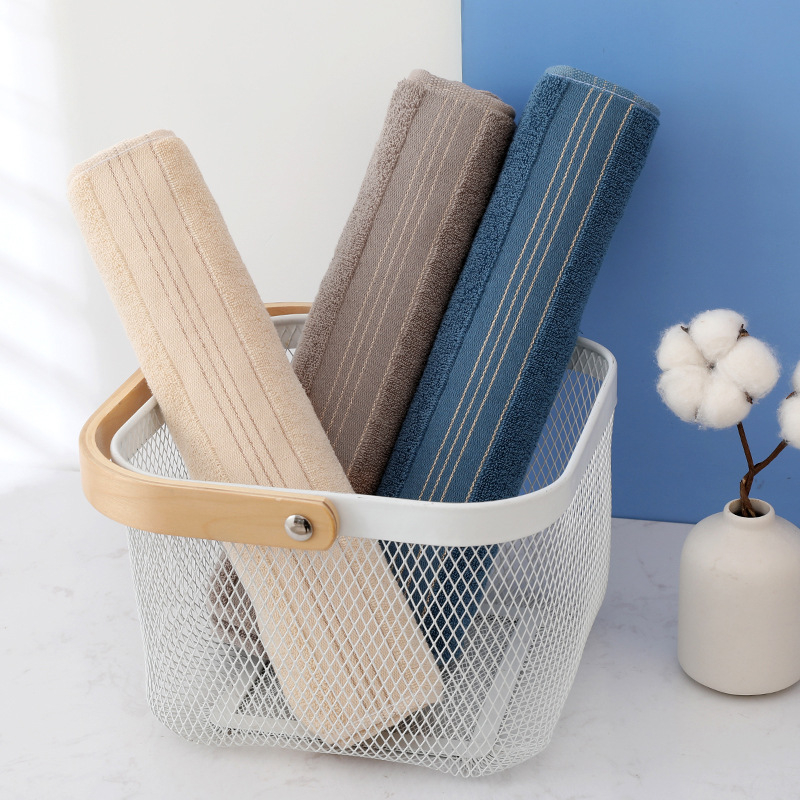 Ručnik za lice Bright Chi – 100–120 g, 100% pamuk, džakard, 32s pređa (Brand: Bright Chi; Materijal: 100% pamuk; Pređa: 32s; Proces: džakard; Težina: 100–120 g)