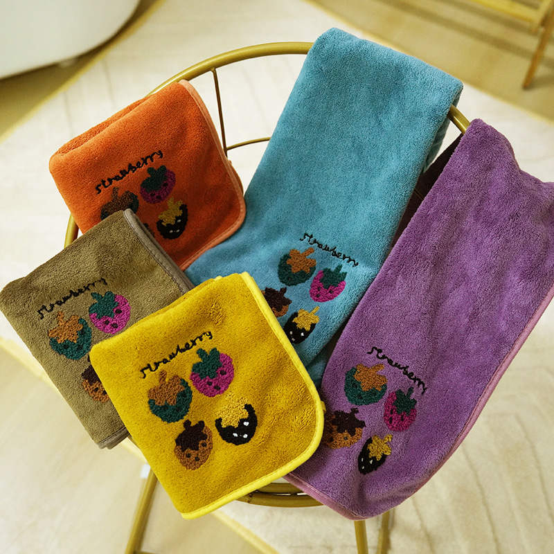 Jacquard ručnik od koralnog flisa za kućnu dekoraciju, 32 niti, 80–100 g