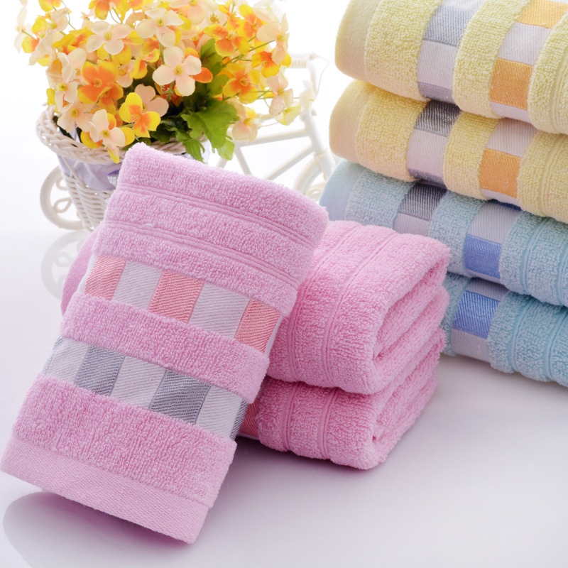 Pamukani jacquard ručnik za lice, gust i upijajući, 100–120 g/m², 14 vlakana, sadržaj pamuka 95%