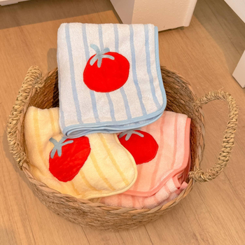 Trojdielny kúpeľný set s pokrývkou na sušenie vlasov; absorbentný, rýchloschnúci, zhustený (Coral fleece, 350 g, Warp knitting, Embroidery)
