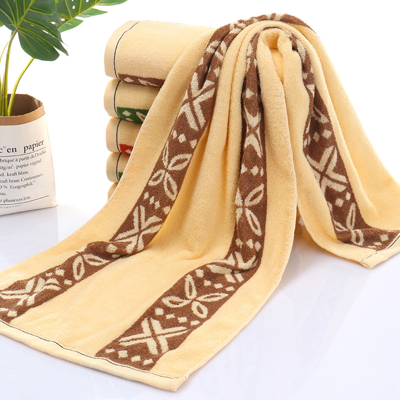 Jacquard ručník, polyesterovo-bavlněný, vlákno 14, hmotnosť 140–170 g