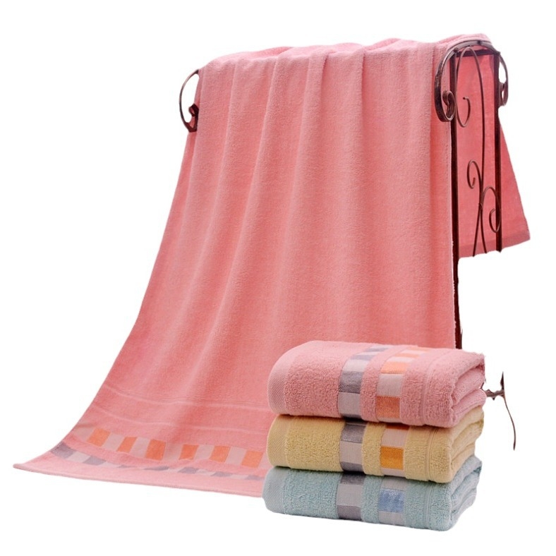 Bavlnený uterák na kúpeľ/pláž, ploché tkanie (Plain weave), priadza 14, 300–400 g