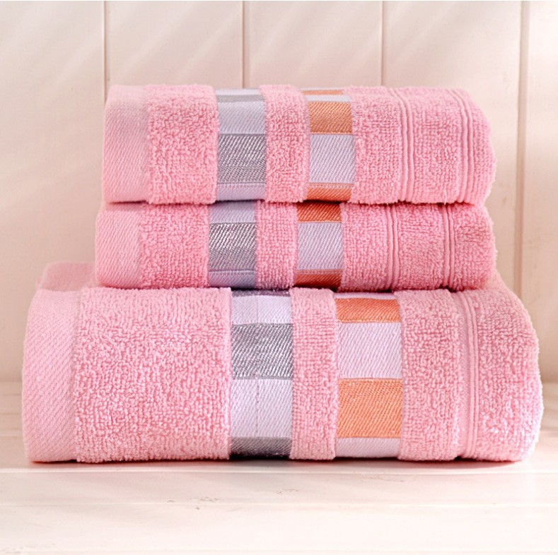 Bavlnený uterák na kúpeľ/pláž, ploché tkanie (Plain weave), priadza 14, 300–400 g