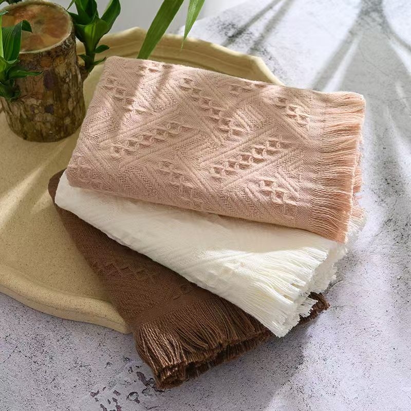 Esküvői ajándéktörölköző géz anyagban díszdobozban, 70 g, jacquard, logónyomtatás lehetséges