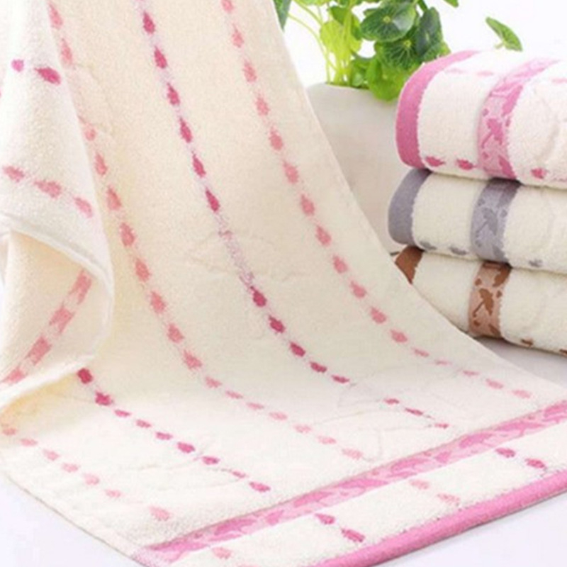 Ručník za kišobran – pamuk, debeo, mekan i upijajući; Jacquard tkanina, 16 vlakana; 100–120 g; Značka Red Bamboo; Mogućnost prilagodbe