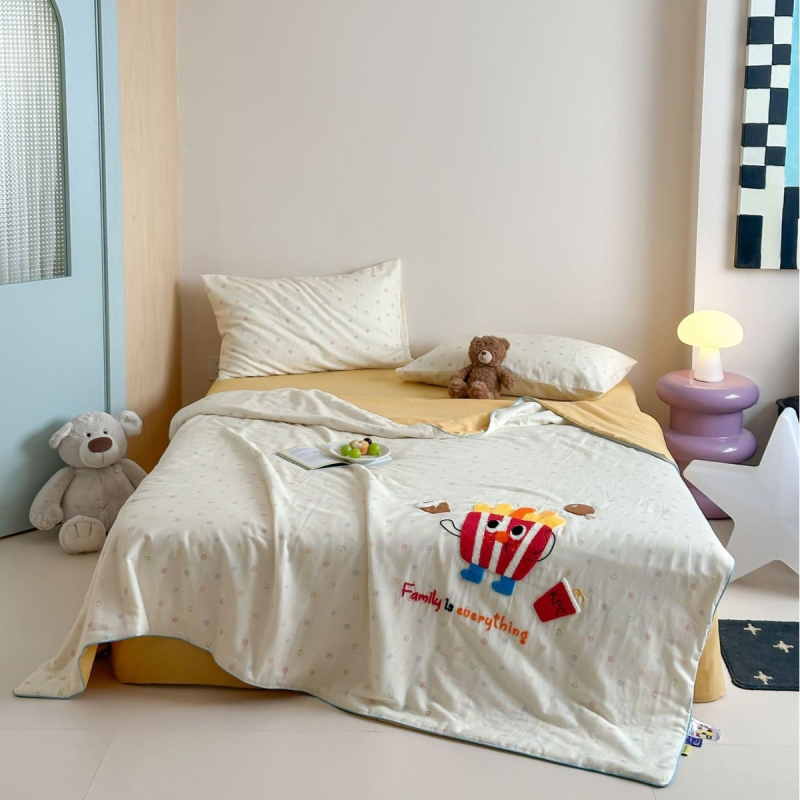 Baby House vaikų medvilninis komplektas su karikatūromis, siuvinėtas, 100% medvilnė, Santai antibakterinis užpildas, audinio tankis 133x72, 60 siūlų