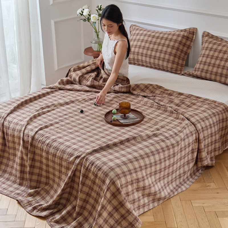 Trys dalių medvilninis patalynės komplektas su trijų sluoksnių marle antklode, retro geometrinis raštas, svoris 1000–1499 g, visiems metų laikams, ženklas Warm Orange.