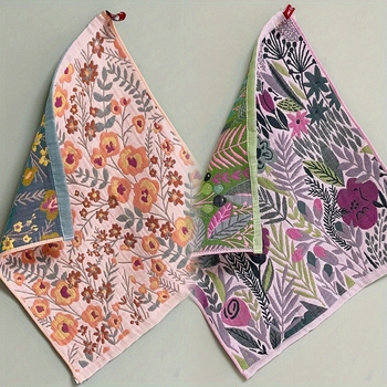 Ručnici i zavjesa za tuš s floralnim motivom, upijaju vodu, za kućnu upotrebu.