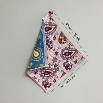 Ručnici i zavjesa za tuš s floralnim motivom, upijaju vodu, za kućnu upotrebu.