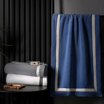 Kupaonski ručnik s antibakterijskom zaštitom, debela coral fleece tekstura, brzo suši, bez dlačica, težina 140–170 g