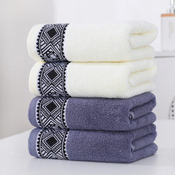 Pamučni jacquard ručnik s izvezenim motivom - 32s pređa, 100–120 g, ručnik za lice