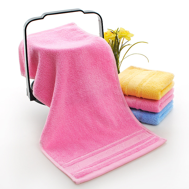 Prosop pentru copii din fibre de bambus, marca Xinlan bamboo, fir 32s combed, 60 g, imprimare logo, absorbție apă 0–5 s.