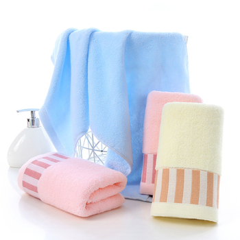 Ručnik od 100% pamuka, pređa 14s, džakard tkanina, završna obrada rubova, 100–120 g/m², prilagodba logotipa