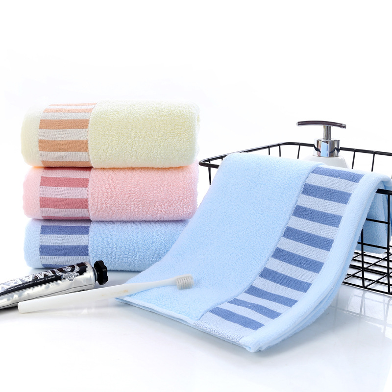 Ručnik od 100% pamuka, pređa 14s, džakard tkanina, završna obrada rubova, 100–120 g/m², prilagodba logotipa