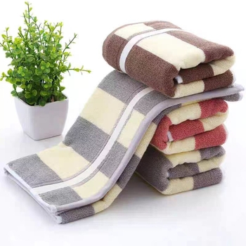 Bavlnené Jacquard uteráky so širokými pruhmi, vysoká savosť, 120–140 g/m², 32s priadza, set uterák na kúpeľ a na tvár