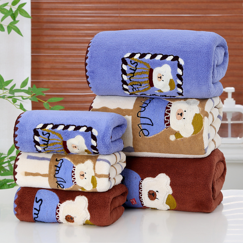 Ručník za lice s izšivenim crtanim medvjedom, koralni pliš, mikrovlakno, težina 80–100 g