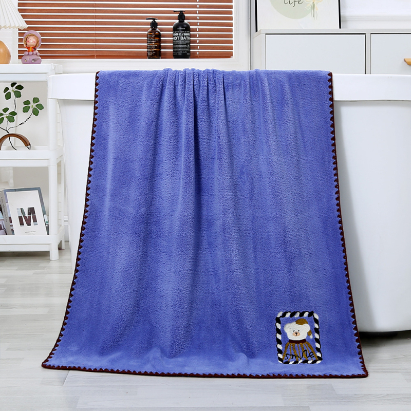 Ručník za lice s izšivenim crtanim medvjedom, koralni pliš, mikrovlakno, težina 80–100 g