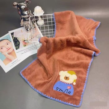 Set ručnika od koralnog fleksa s šivanim medvjedićem – mekan, ne ispada vlakna; uključuje ručnik za kupanje i ručnik za lice; 150D pređa; težina 100–120 g