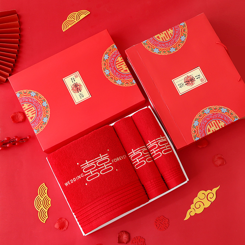 100% kokvilnas dvieļu komplekts dāvanu kastē, 600 g, ar izšūtu logotipu